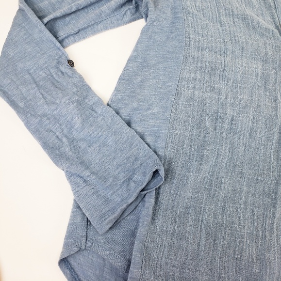 Womens Lucky Brand Light Weight Blue Shirt Size XS - Picture 2 of 7